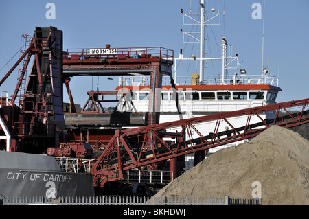 Port Penrhyn Bangor North Wales City of Cardiff dredger unloading dredged gravel. Stock Photo