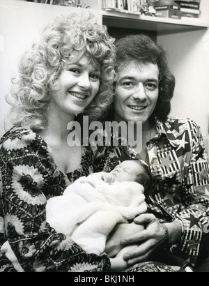 HOLLIES - Singer Allan Clarke with his wife Jenny and their children ...