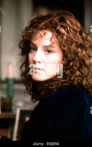 EVERYBODY WINS (1990) DEBRA WINGER, NICK NOLTE EBW 001 Stock Photo - Alamy