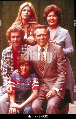 FAMILY (TV) MEREDITH BAXTER, KRISTY MCNICHOL FAMY 002 Stock Photo