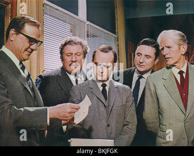 HOT MILLIONS (1968) KARL MALDEN, PETER USTINOV, BOB NEWHART HTML 003FOH Stock Photo