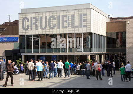 People outside Sheffield Crucible Theatre venue for the World Snooker Championship, Sheffield, South Yorkshire, England, UK. Stock Photo