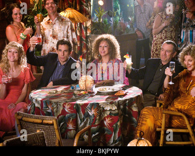 MEET THE FOCKERS (2004) TERI POLO, BEN STILLER, BARBRA STREISAND, ROBERT DE NIRO, BLYTHE DANNER MTHF 001-15 Stock Photo