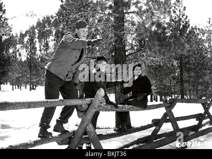 NIGHTFALL (1957) BRIAN KEITH, ALDO RAY, ANNE BANCROFT NFAL 005 P Stock Photo