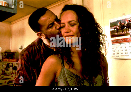 ONCE WERE WARRIORS (1994) TEMUERA MORRISON, RENA OWEN OWWR 007 Stock Photo