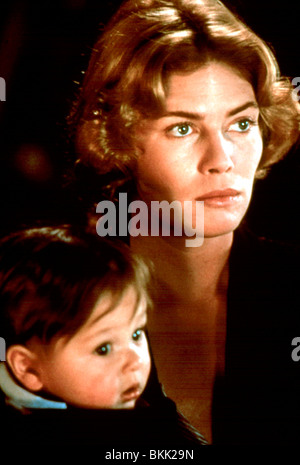 WINTER PEOPLE (1989) KELLY MCGILLIS WPED 014 Stock Photo