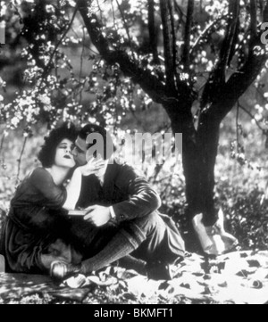 CAMILLE (1922) ALLA NAZIMOVA, RUDOLPH VALENTINO, RAY C SMALLWOOD (DIR) CMLL 003 Stock Photo