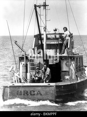 JAWS (1975) ROBERT SHAW, ROY SCHEIDER, RICHARD DREYFUSS JWS 002 P Stock Photo