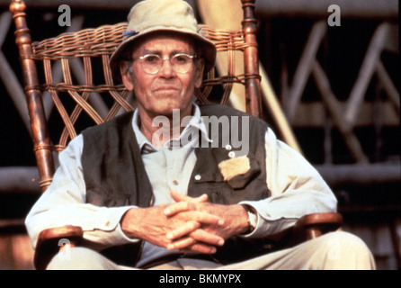 ON GOLDEN POND (1981) HENRY FONDA OGP 001 Stock Photo