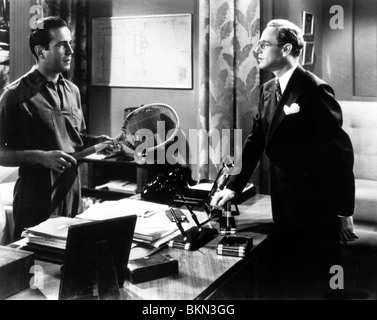 STAND-IN (1937) LESLIE HOWARD, HUMPHREY BOGART STI 004P Stock Photo ...