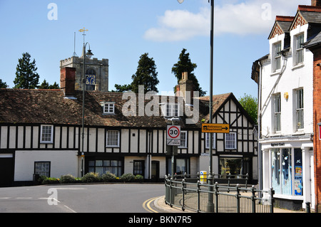 Timber-framed Courtyard showing St.Andrew's Church, High Street, Biggleswade, Bedfordshire, England, United Kingdom Stock Photo