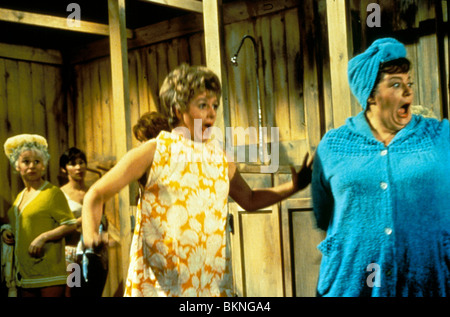 CARRY ON CAMPING (1969) BARBARA WINDSOR, JOAN SIMS, HATTIE JACQUES COCP 025 Stock Photo