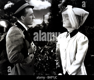 EMPEROR WALTZ BING CROSBY, JOAN FONTAINE EWTZ 001P Stock Photo