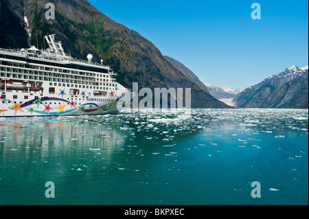 Norwegian Cruise Line's *Star* near Dawes Glacier in Endicott Arm, Tracy Arm- Fords Terror Wilderness, Southeast Alaska Stock Photo