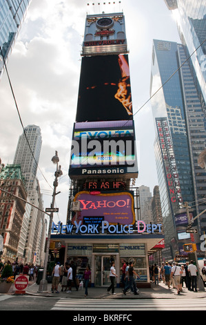 NYPD station, Times Square, New York Stock Photo - Alamy