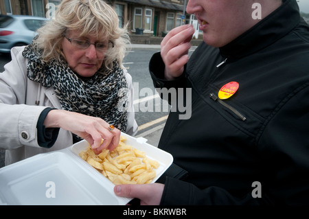 Labour  Party members and candidate Jane Thomas defending the marginal seat of Keighley in the 2010 General Election Stock Photo