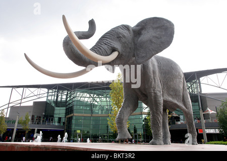 Elephant in front of the shopping centre Maponya Mall, Township Soweto, Johannesburg, South Africa Stock Photo