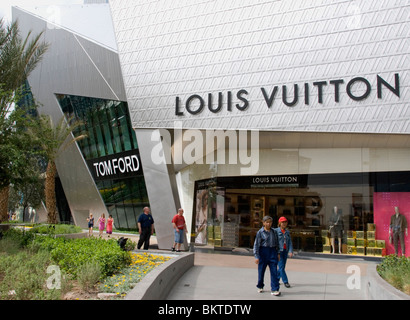 Louis Vuitton outlet at the Crystals at City Center Las Vegas Strip Stock Photo: 29426588 - Alamy