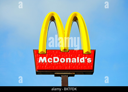 a mcdonalds restaurant sign Stock Photo