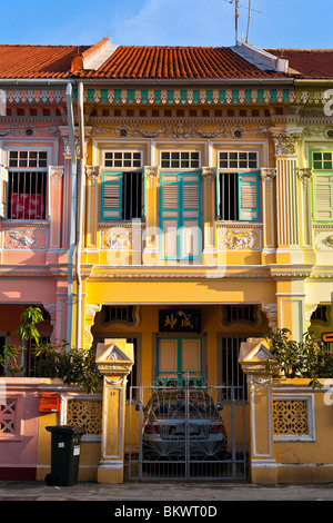 Singapore, Joo Chiat. Traditional Peranakan shophouses, Koon Seng Road. Stock Photo