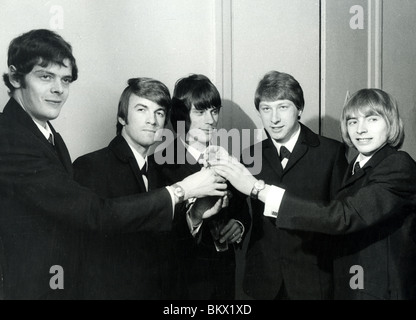 YARDBIRDS in 1965 from left: Paul Smith, Keith relf, Jeff Beck, Jim ...