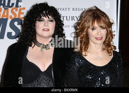 ANN WILSON NANCY WILSON 17TH ANNUAL RACE TO ERASE MS BEVERLY HILLS LOS ANGELES CA 07 May 2010 Stock Photo