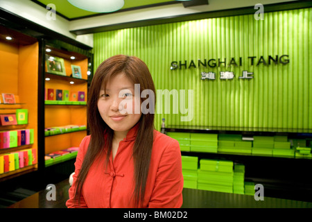 Tang, Xintiandi, Hong Kong, David Tang, store, old china fashion, Mao style, houseware, sales woman Stock Photo