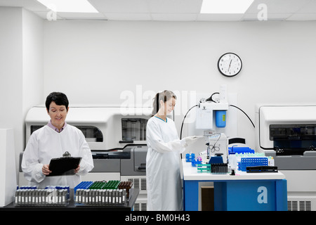 Two female doctors working in a laboratory Stock Photo