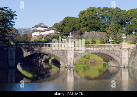 Niju Bashi bridge reflecting in moat, Imperial Palace, Tokyo, Japan, Asia Stock Photo