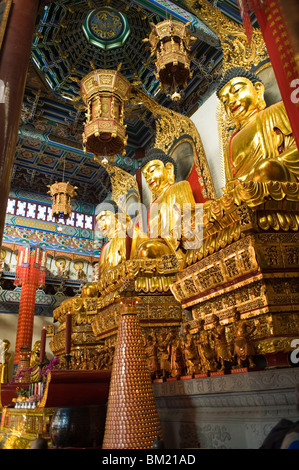 Statues of the Buddha, Jinshan (Golden Hill) Temple, Zhenjiang, Jiangsu, China Stock Photo