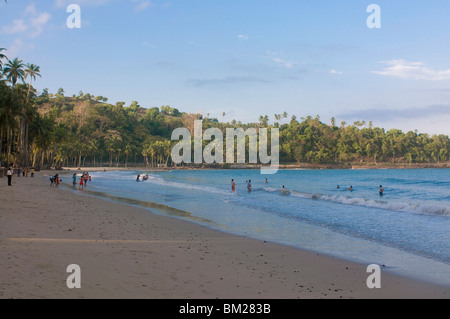 Beach at dusk near Port Blair, Andaman Islands, India, Indian Ocean, Asia