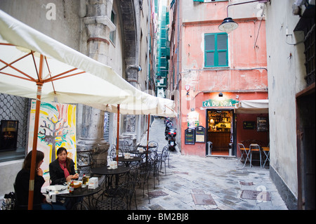 Cafe and bar in side street, Genoa (Genova), Liguria, Italy Stock Photo