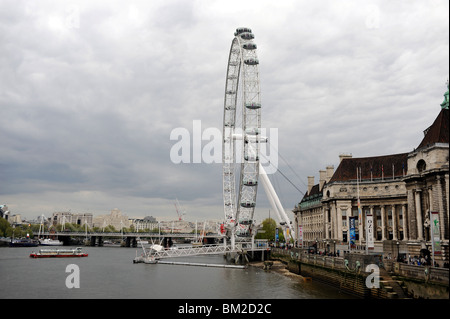 The London Eye tourist attraction on a dull day UK Stock Photo