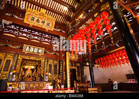 Main shrine at the Thian Hock Keng Temple, Chinatown, Singapore Stock Photo