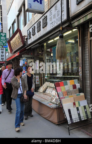 Insadong, Insadong is famous for its handicrafts, Seoul, South Korea, Asia Stock Photo