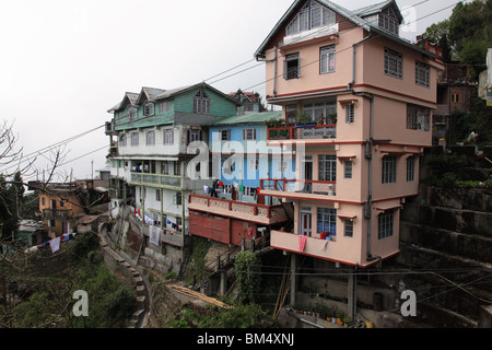 Houses built on steep nhillsides in Darjeeling Stock Photo