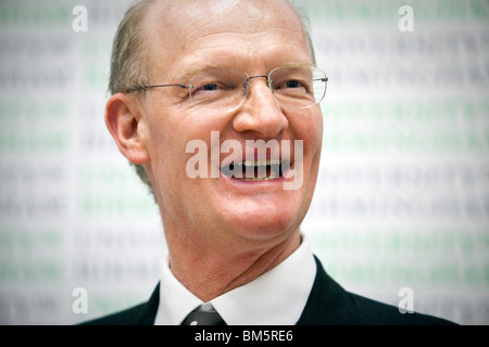 David Willetts MP, minister for science and universities makes his first keynot speach at Univeristy of Birmingham since taking Stock Photo