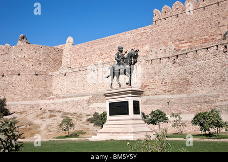 Amar Singh Rathore statue. Nagaur Fort. Rajasthan. India Stock Photo ...