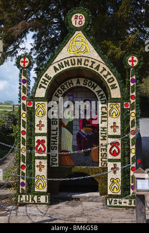 Well Dressing, Tissington, (The Yew Tree Well 2010), Peak District National Park, Derbyshire, England. Stock Photo