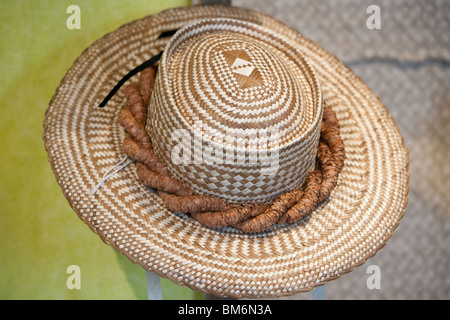 Lauhala weaving, hawaii hi-res stock photography and images