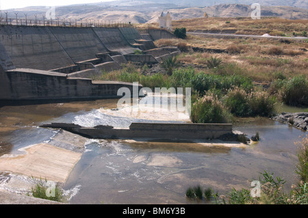 Dam of the old Rutenberg hydroelectric power-plant dating to 1932 at Naharayim or Baqoura where the Yarmouk River flows into Jordan River in Israel Stock Photo