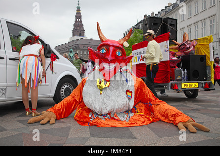 Ten minutes before the Whitsun or Pentecost samba carnival procession on the well-known pedestrian street Strøget (Stroeget) in Copenhagen. Stock Photo