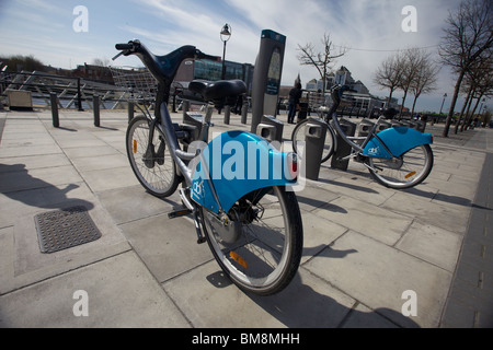 Dublin joins the list of great cities to have its own bike sharing scheme, including Seville, Brussels, Vienna, Paris Stock Photo