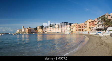 Panoramic view of Baia del Silenzio in Sestri Levante, famous small town in Mediterranean sea, Liguria, Italy Stock Photo