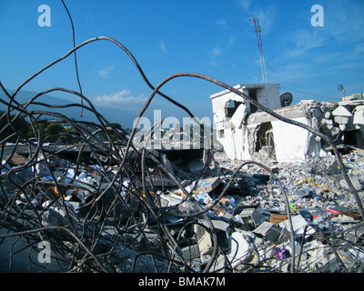 Rubble and damaged buildings in Port au Prince after the Haiti earthquake Stock Photo