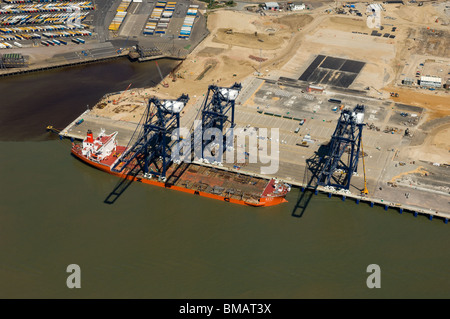 The Zhen Hua 25 carrier ship delivering new container cranes to the Port of Felixstowe Stock Photo