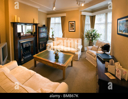 Houses Edwardian arts and crafts house, sitting room interior Stock Photo