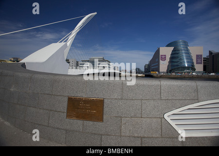 Samuel Beckett Bridge in Dublin's dockland area with the Conference Centre Dublin Stock Photo