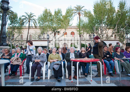 Neighbors from San Bernardo quarter protesting against real estate speculation in front of Seville's City Hall, Spain Stock Photo