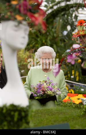 Britain's Queen Elizabeth II at the Chelsea Flower Show in west London in 2009 Stock Photo